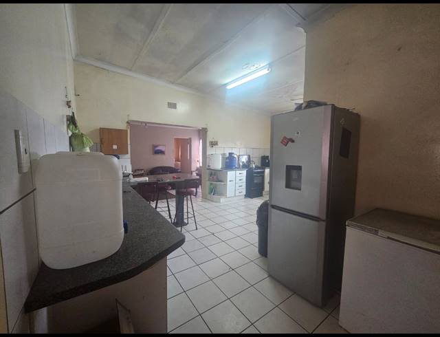 2 BEDROOM HOUSE FOR SALE IN RENSBURG